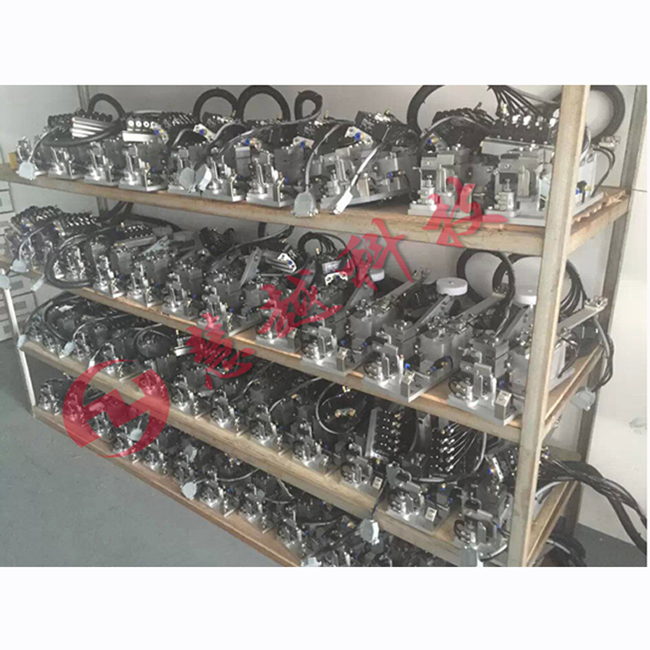 自動穿套管機實物圖 自動穿套管機實物圖